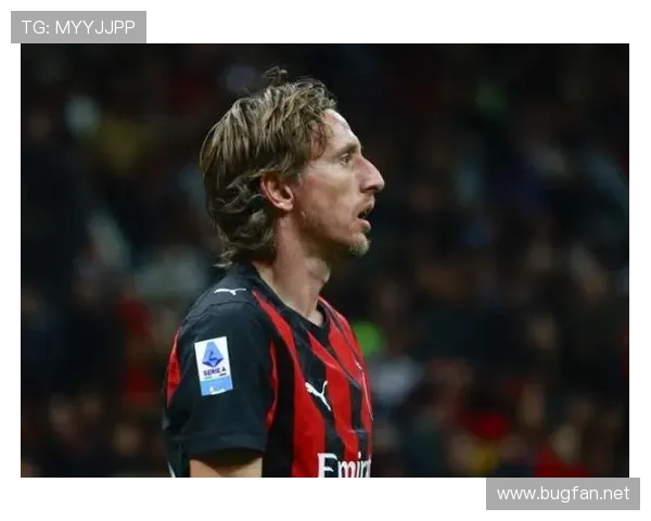 莫德里奇长短传调度与比赛阅读解析