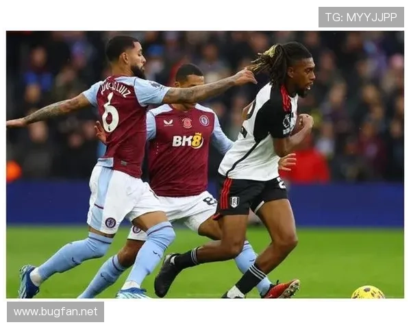 沃特金斯 vs 伊萨克：技术流前锋的终结效率与战术角色对比