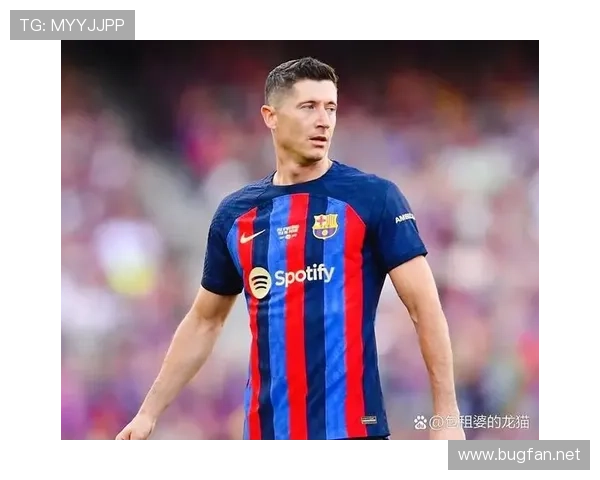 莱万多夫斯基转会拜仁决策解析:从挑战者到统治者的转折 莱万多夫斯基转会拜仁决策解析:从挑战者到统治者的转折