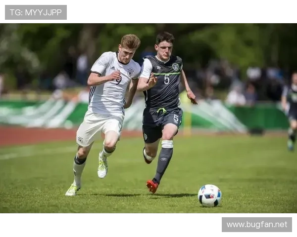 从单后腰到全能中场:赖斯的角色演变