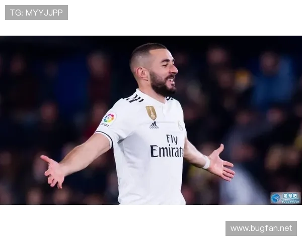 本泽马与凯恩进攻组织与中场调度差异解析