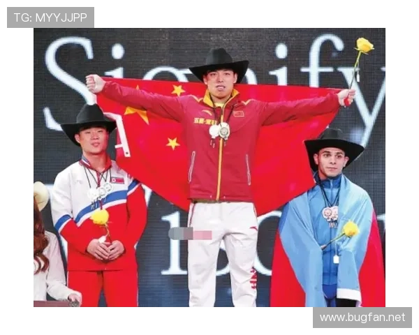 谌利军比赛里严肃得像教官，场下居然秒变买买买狂魔？