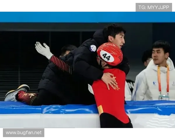 把武大靖的训练表丢到群里，大家瞬间尴尬——连懒觉都不好意思睡了